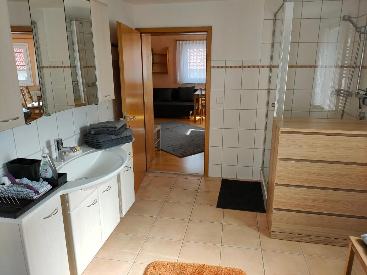 Zentrale & Ruhige Ferienwohnung Mössingen Buitenkant foto